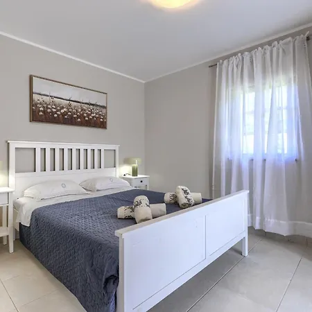 Santina By Interhome Višnjan