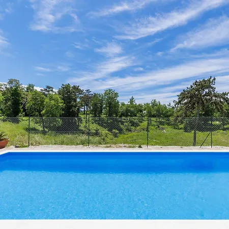 Сasa de vacaciones Santina By Interhome