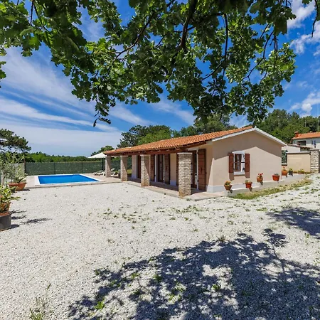 Santina By Interhome * Višnjan