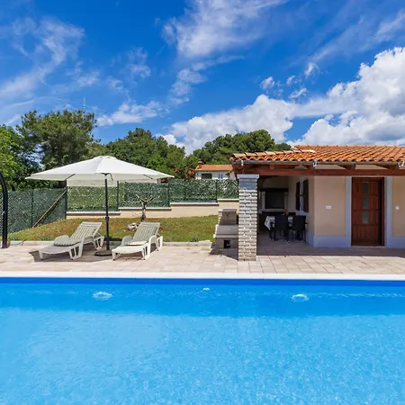 בית נופש Santina By Interhome *