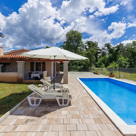Santina By Interhome Feriehus Višnjan